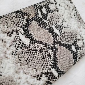 Victoria's secret clutch